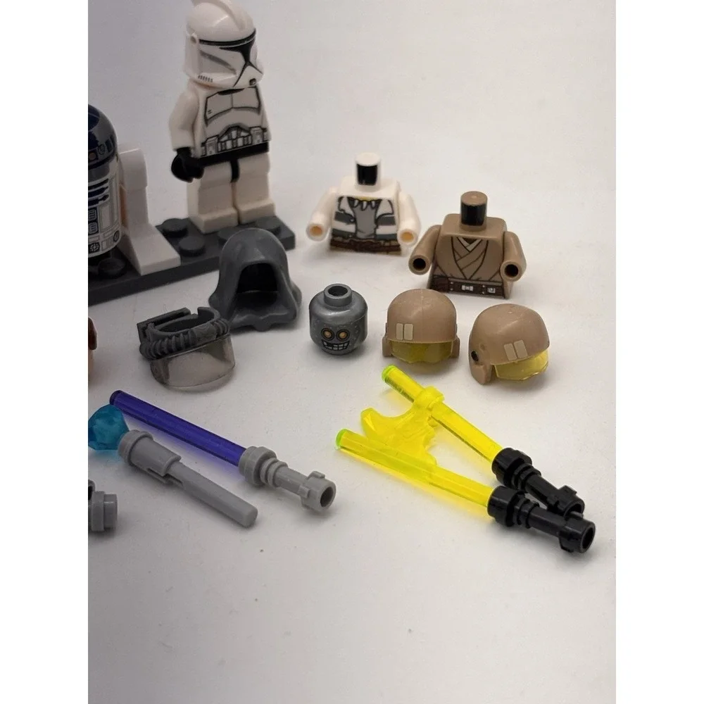 Lego Star Wars Minifigure Lot Light Sabers Helmets Legs Torsos